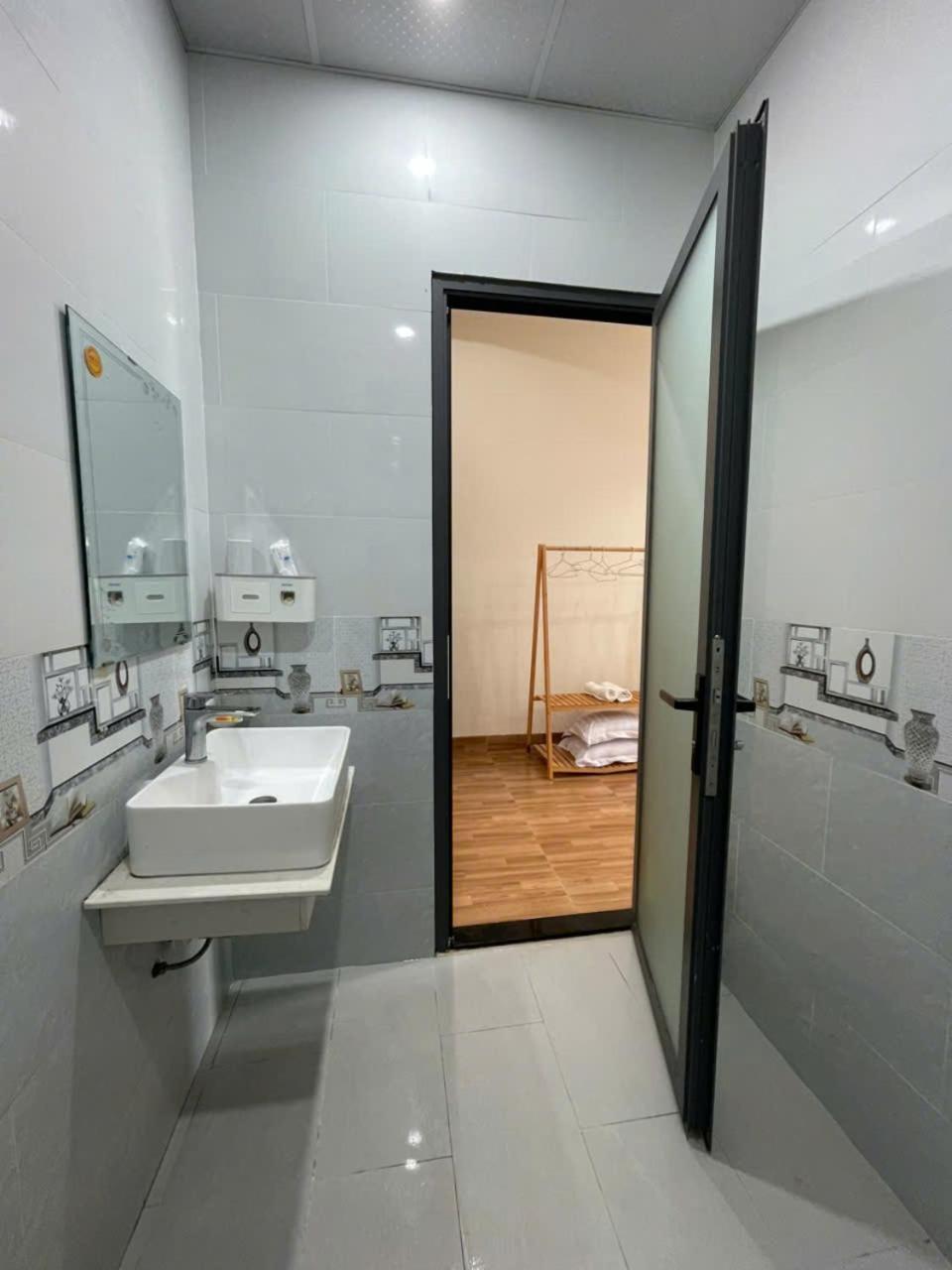 Ha Linh Motel 붕타우 외부 사진